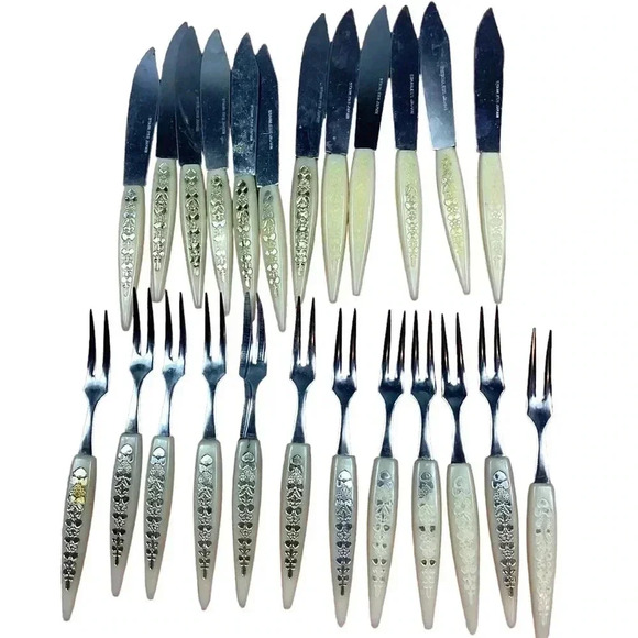 Vintage Stainless Steel Relish D’oeuvre Charcuterie Forks and knives - Picture 1 of 4